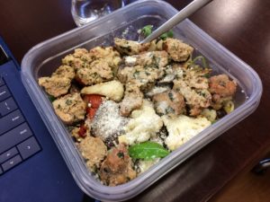 meatball-salad-desklunch