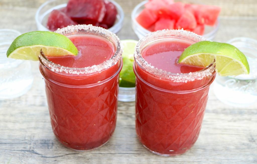 marg4 orig 1024x653 - Happy Hour: What Dietitians Drink
